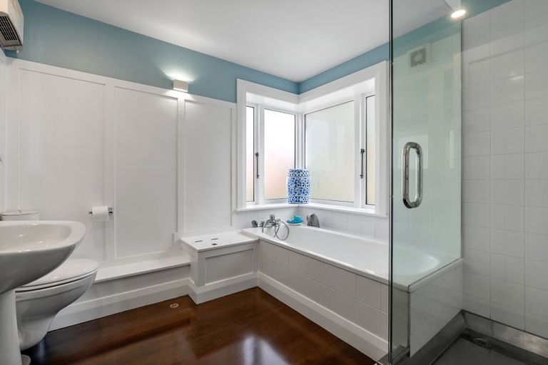 Photo of property in 84 Bolton Street, Kelburn, Wellington, 6012