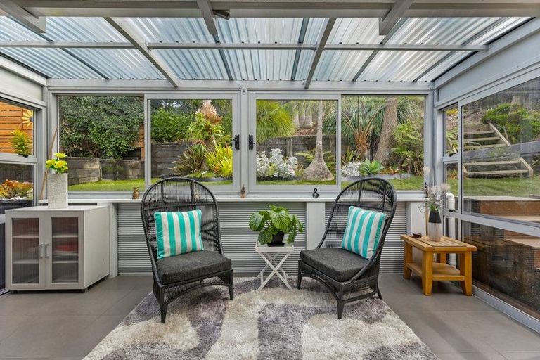 Photo of property in 24 Millstream Drive, Henderson, Auckland, 0610