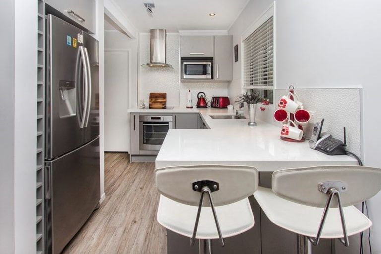 Photo of property in 1/16 Cornelian Crescent, Half Moon Bay, Auckland, 2012