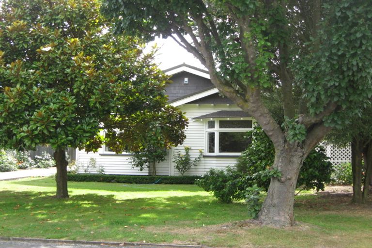 Photo of property in 16 Carrington Street, St Albans, Christchurch, 8014