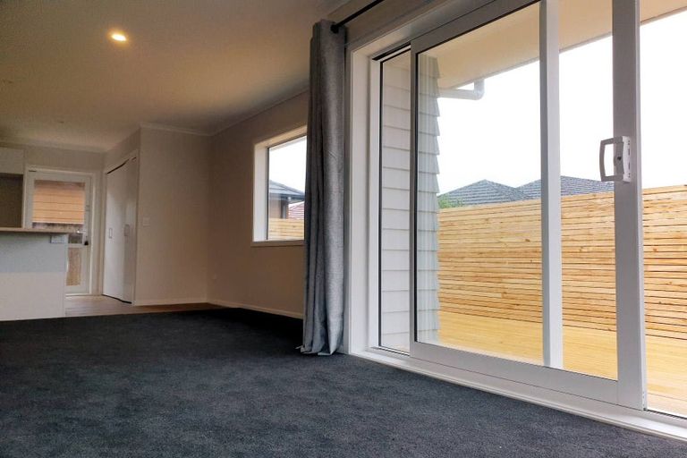 Photo of property in 115a Bell Road, Waiwhetu, Lower Hutt, 5010