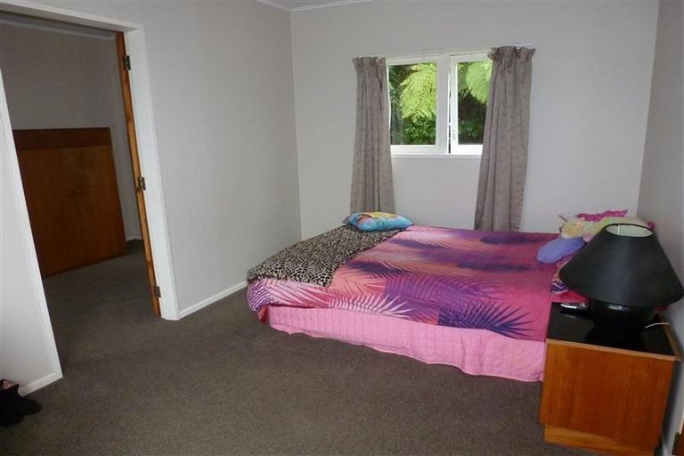 Photo of property in 95 Ironside Road, Johnsonville, Wellington, 6037