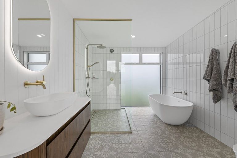 Photo of property in 1312 Devon Road, Brixton, Waitara, 4382