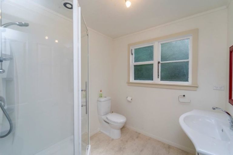 Photo of property in 27 Wakefield Street, Featherston, 5710