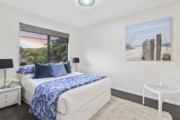 Photo of property in 2/22 Sunburst Lane, Torbay, Auckland, 0630