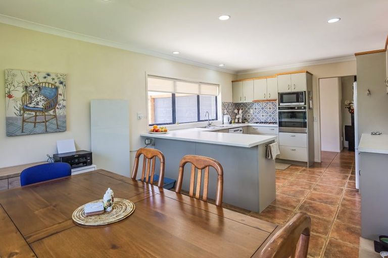 Photo of property in 94 Mccaughan Road, Kerikeri, 0294