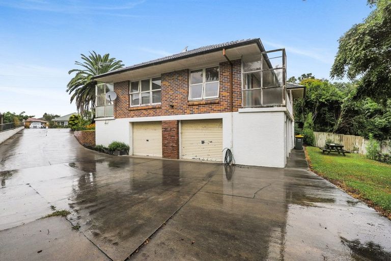 Photo of property in 15 Campbell Place, Papakura, 2110