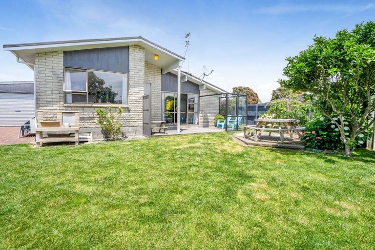 Photo of property in 8 Glamis Avenue, Bell Block, New Plymouth, 4312