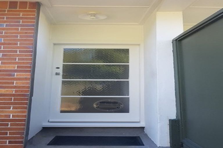 Photo of property in 6/5 Aratonga Avenue, Greenlane, Auckland, 1051