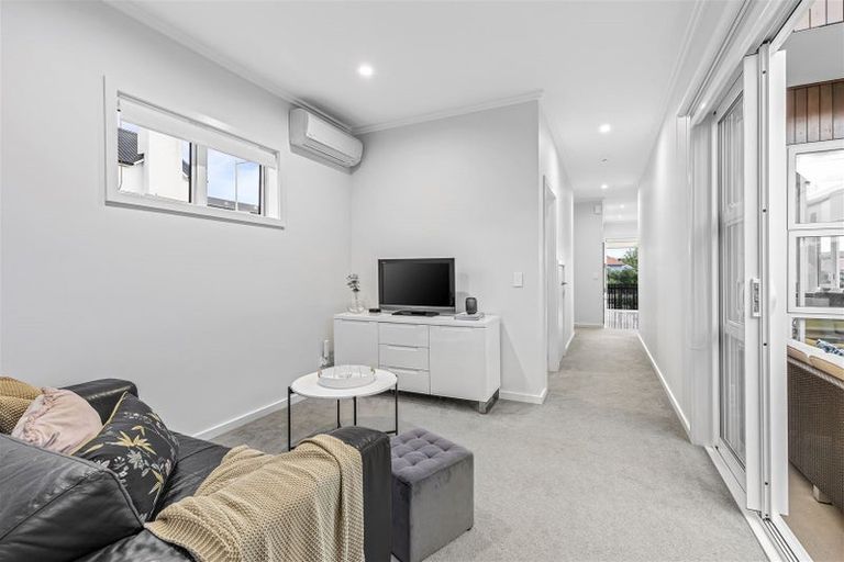 Photo of property in 11 Frances Bryers Road, Hobsonville, Auckland, 0616