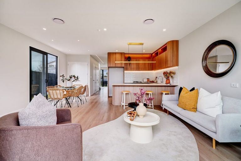 Photo of property in 4 Tiller Street, Hobsonville, 0616