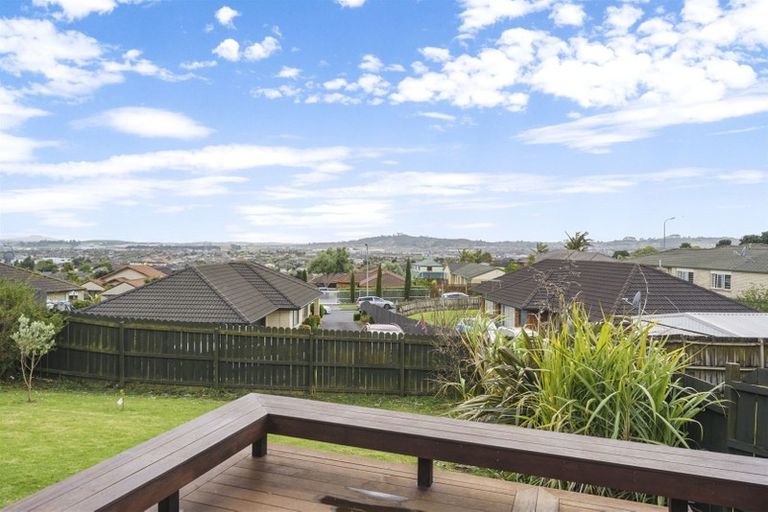Photo of property in 1/6 Libnai Avenue, Clover Park, Auckland, 2019