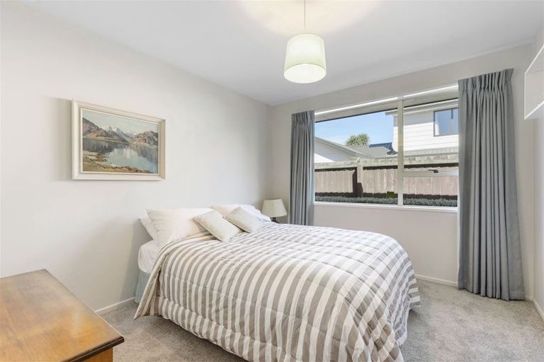 Photo of property in 130 Grahams Road, Burnside, Christchurch, 8053