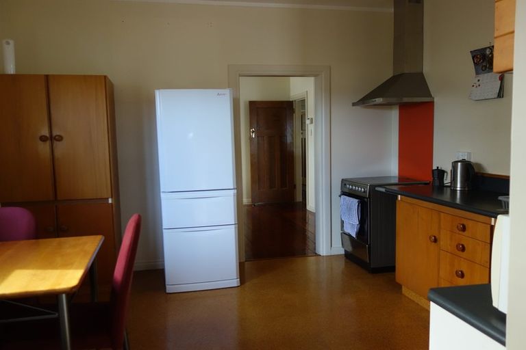 Photo of property in 101 Endeavour Street, Lyall Bay, Wellington, 6022