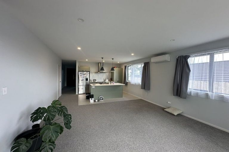 Photo of property in 16 Kawariki Road, Helensville, 0800