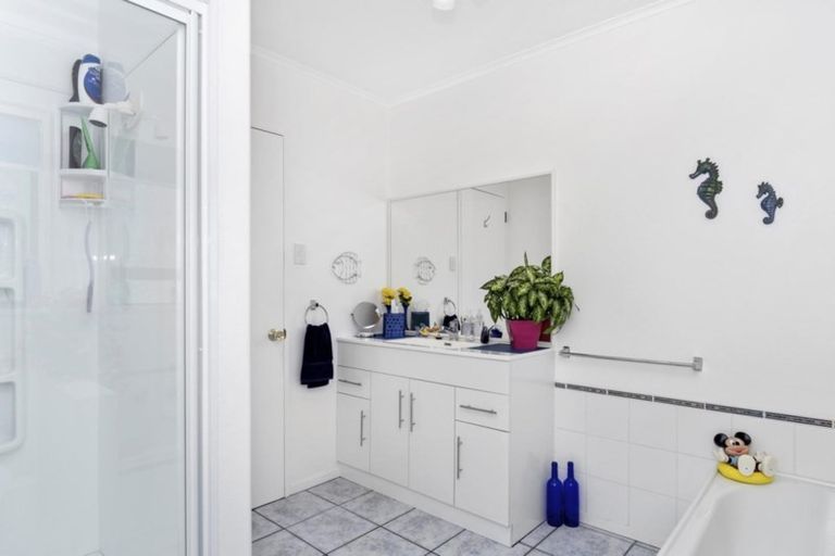 Photo of property in 58 Hammond Street, Hairini, Tauranga, 3112