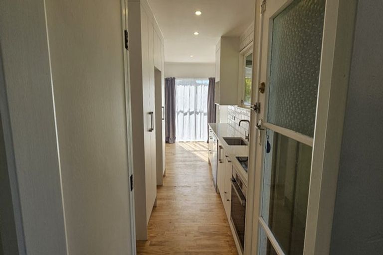 Photo of property in 5 Mcphail Street, Birkdale, Auckland, 0626