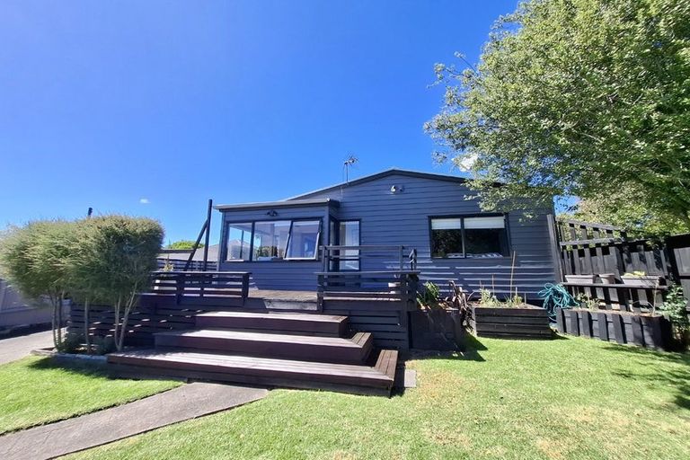 Photo of property in 1/27 Rosier Road, Glen Eden, Auckland, 0602