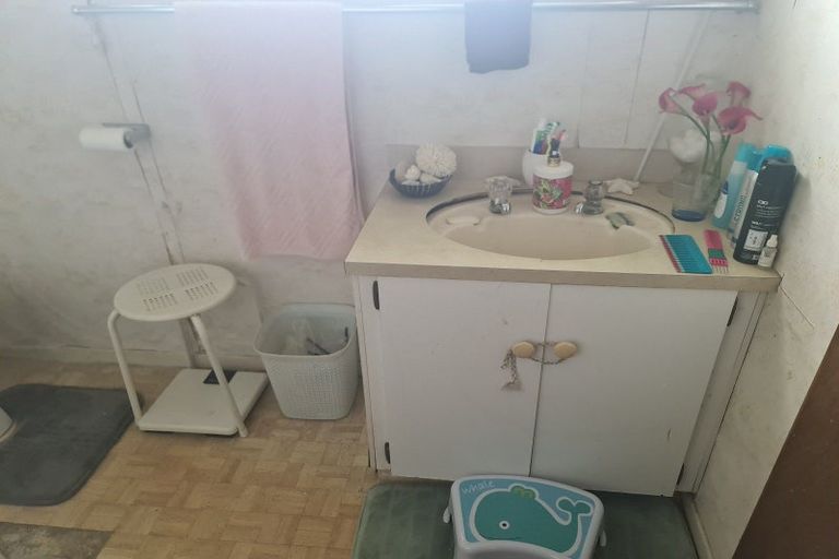 Photo of property in 11 Mccallum Street, Dannevirke, 4930