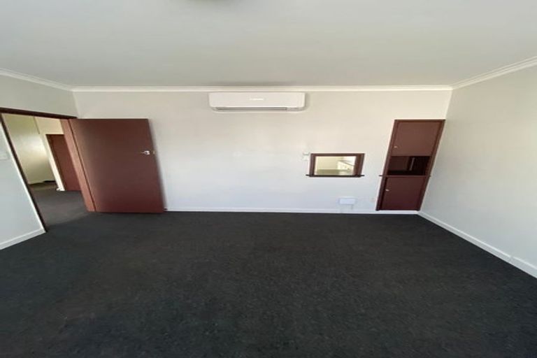 Photo of property in 229 Featherston Street, Palmerston North, 4410