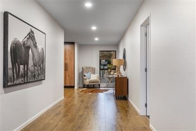 Photo of property in 185a Browns Bay Road, Browns Bay, Auckland, 0630