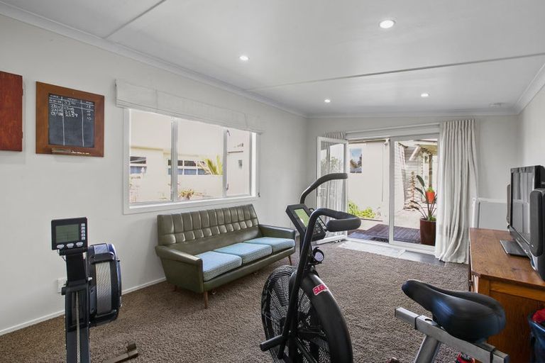 Photo of property in 25 Newton Street, Fitzroy, New Plymouth, 4312