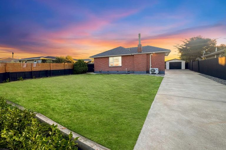 Photo of property in 32 Dunstan Crescent, Hornby, Christchurch, 8042