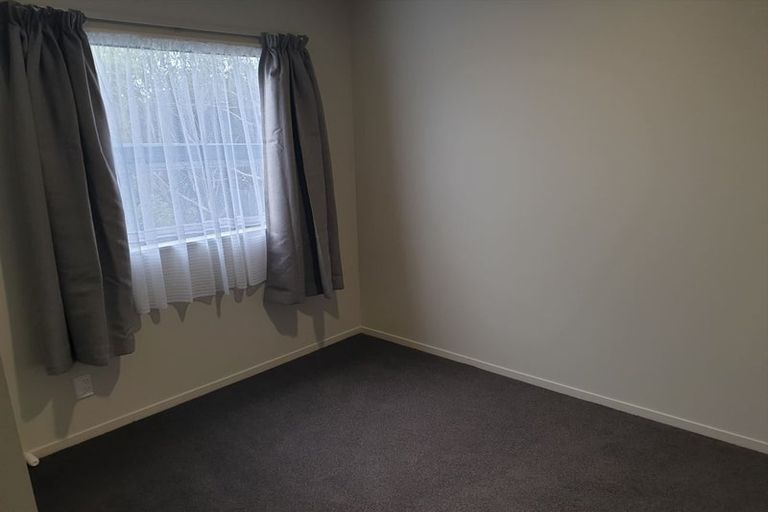 Photo of property in 51 Chatsworth Crescent, Pakuranga Heights, Auckland, 2010