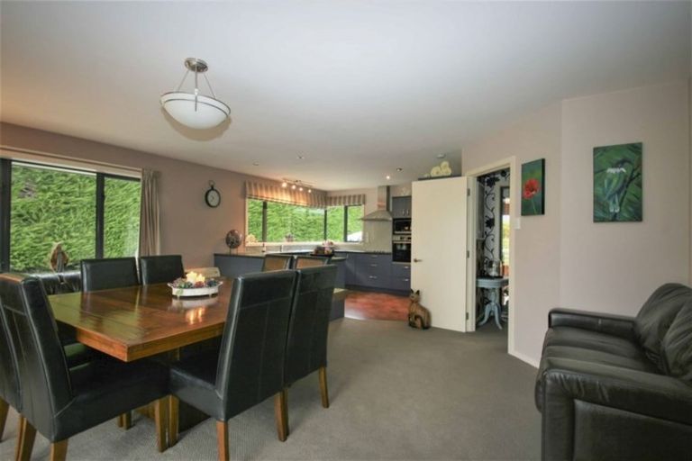 Photo of property in 16 Fowler Road, West Plains, Invercargill, 9874