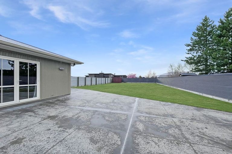 Photo of property in 35 Irishman Drive, Twizel, 7901