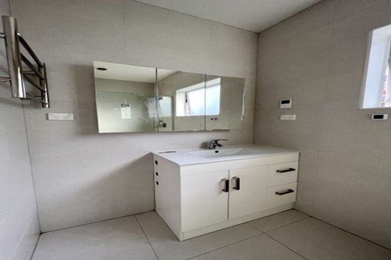 Photo of property in 341b Redoubt Road, Totara Park, Auckland, 2019