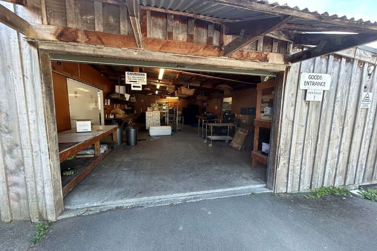 Photo of property in 43 School Road, Te Horo, Otaki, 5582