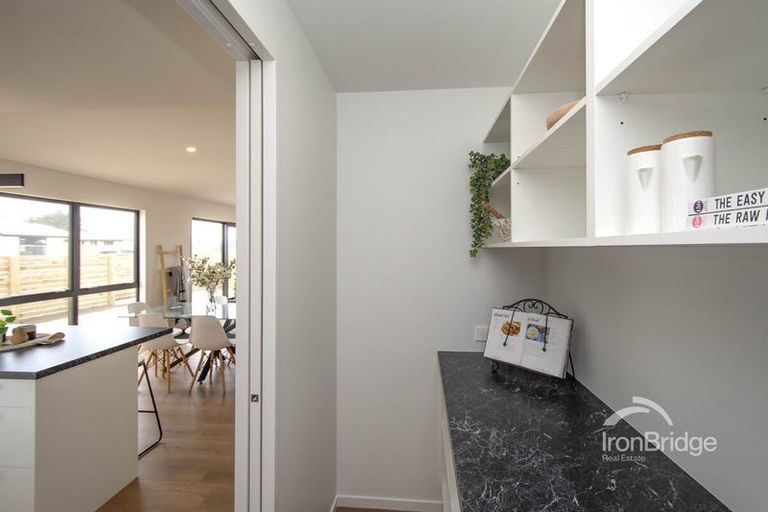 Photo of property in 40 Chambers Avenue, Woodend, 7691