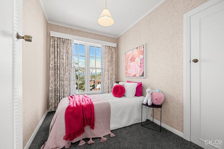 Photo of property in 117a Normandale Road, Normandale, Lower Hutt, 5010