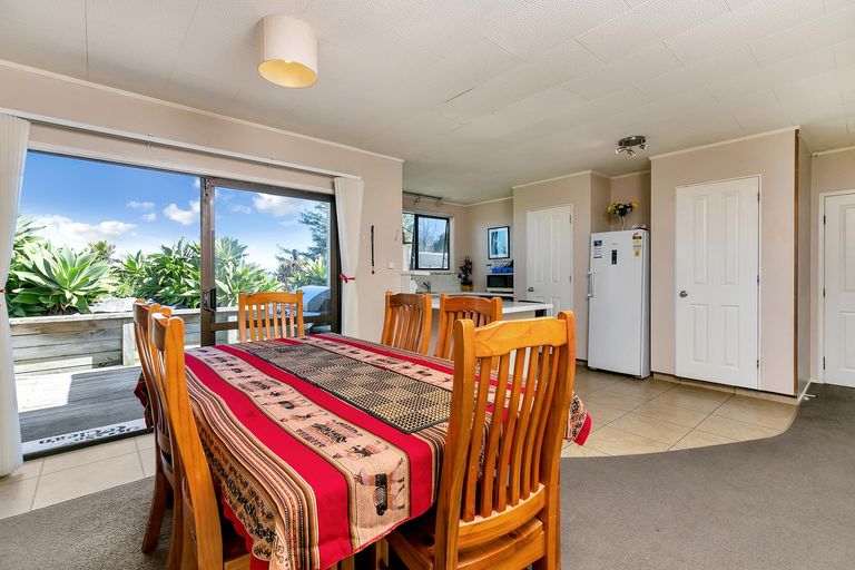 Photo of property in 278 Upper Orewa Road, Wainui, Silverdale, 0992