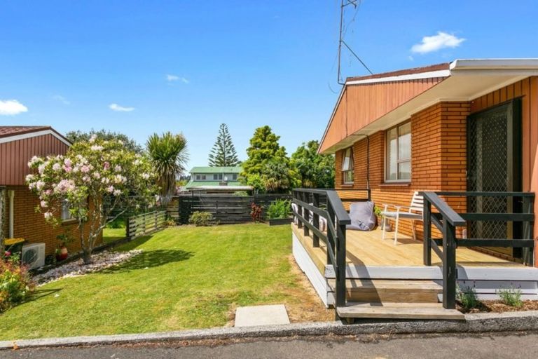 Photo of property in 2/1151 Bank Street, Te Awamutu, 3800
