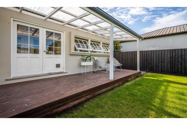 Photo of property in 14 Martin Avenue, Beckenham, Christchurch, 8023