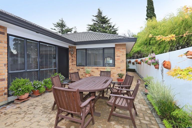 Photo of property in 4/28 Te Aute Road, Havelock North, 4130