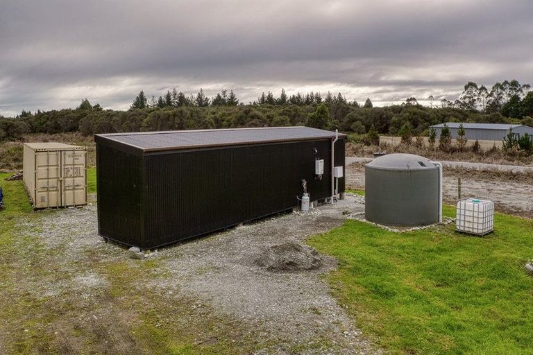 Photo of property in 25 Greenstone Road, Kumara, 7832