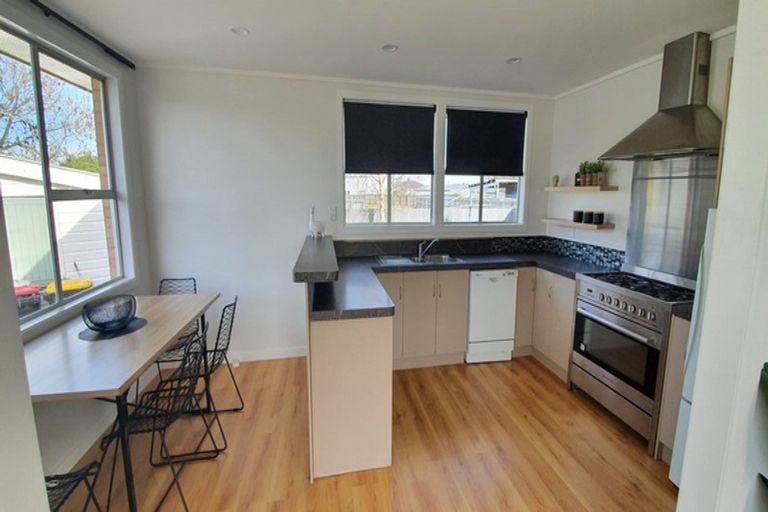 Photo of property in 10 Raglan Street, Wyndham, 9831