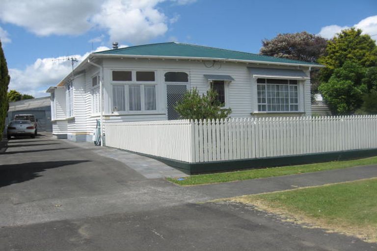 Photo of property in 14 Stewart Street, Aramoho, Whanganui, 4500