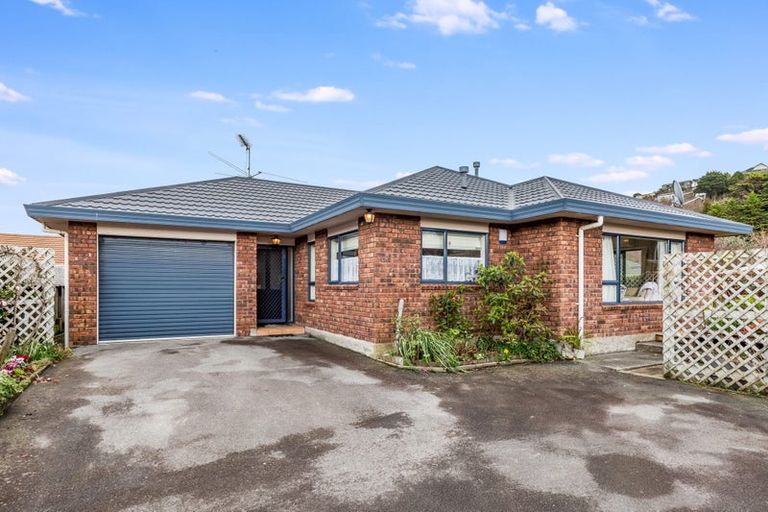 Photo of property in 11a Beauchamp Street, Tawa, Wellington, 5028