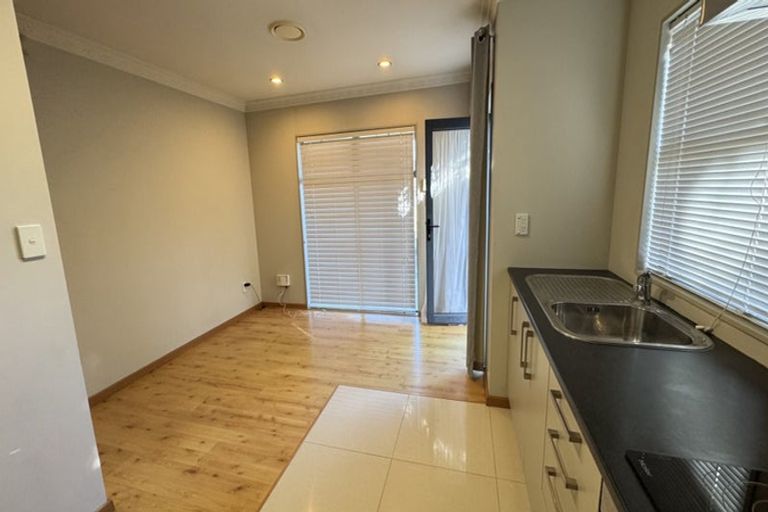 Photo of property in 20 Opal Avenue, Pakuranga, Auckland, 2010