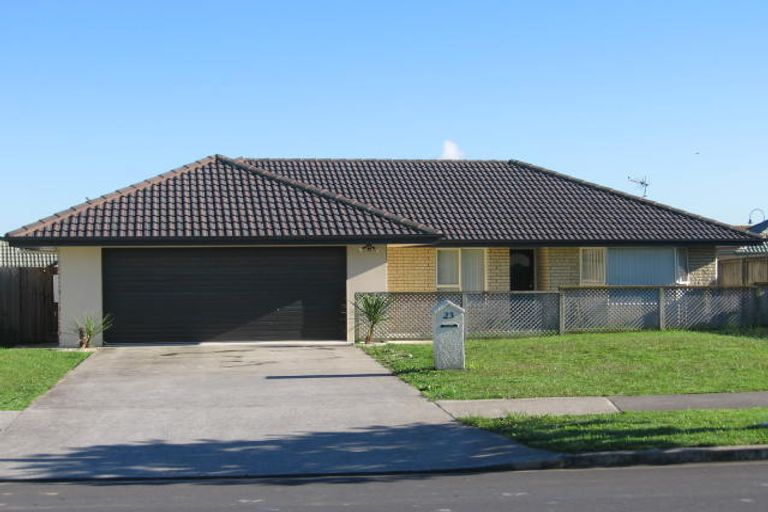 Photo of property in 23 Robin Brooke Drive, Flat Bush, Auckland, 2019