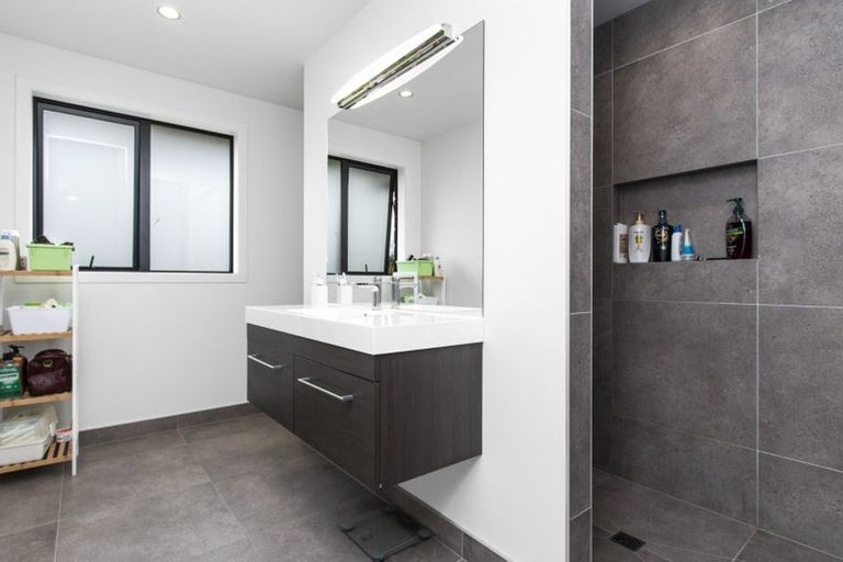 Photo of property in 37 Mike Smith Drive, Cambridge, 3434