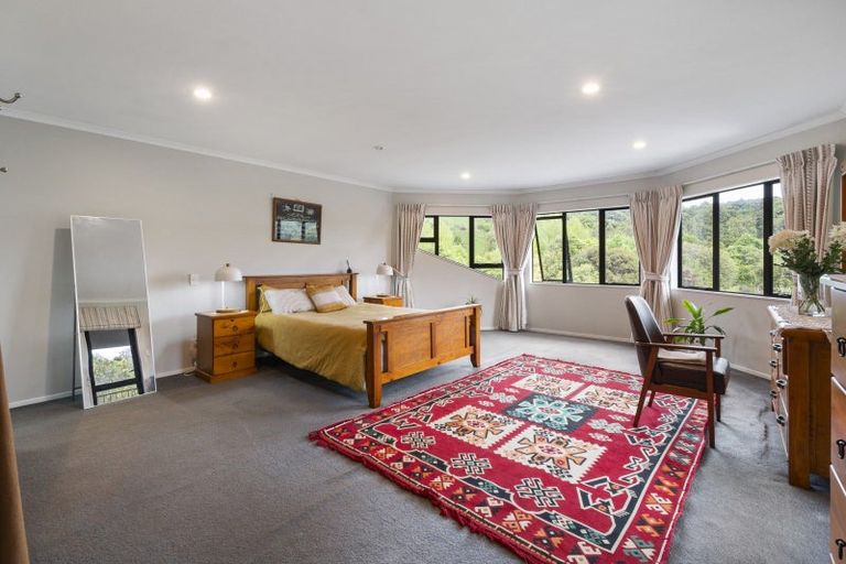 Photo of property in 402 Turitea Road, Turitea, Palmerston North, 4472