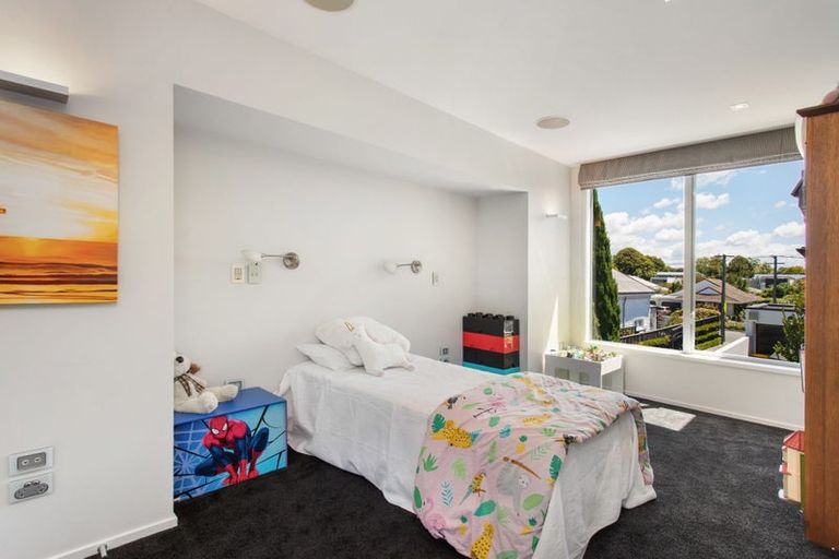 Photo of property in 54 Office Road, Merivale, Christchurch, 8014