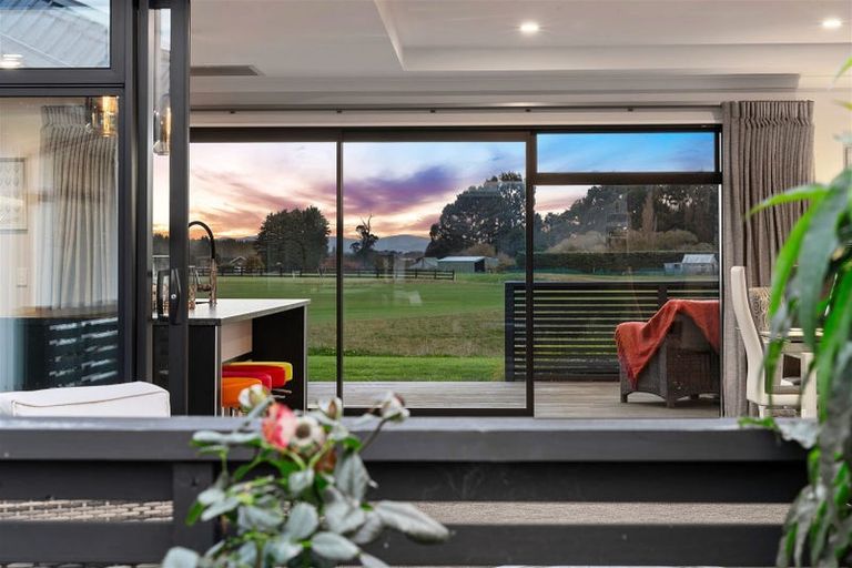 Photo of property in 8 Te Haunui Lane, Pegasus, 7612