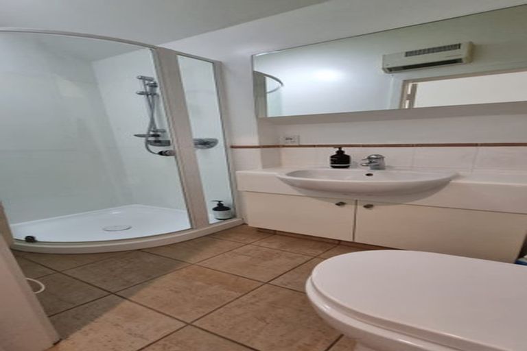 Photo of property in 35b Hobson Crescent, Thorndon, Wellington, 6011