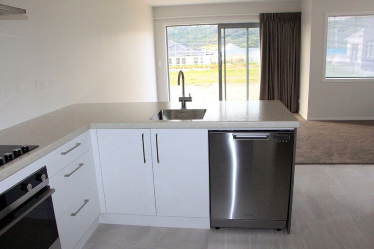 Photo of property in 15 Raymond Grace Avenue, Huapai, Kumeu, 0810